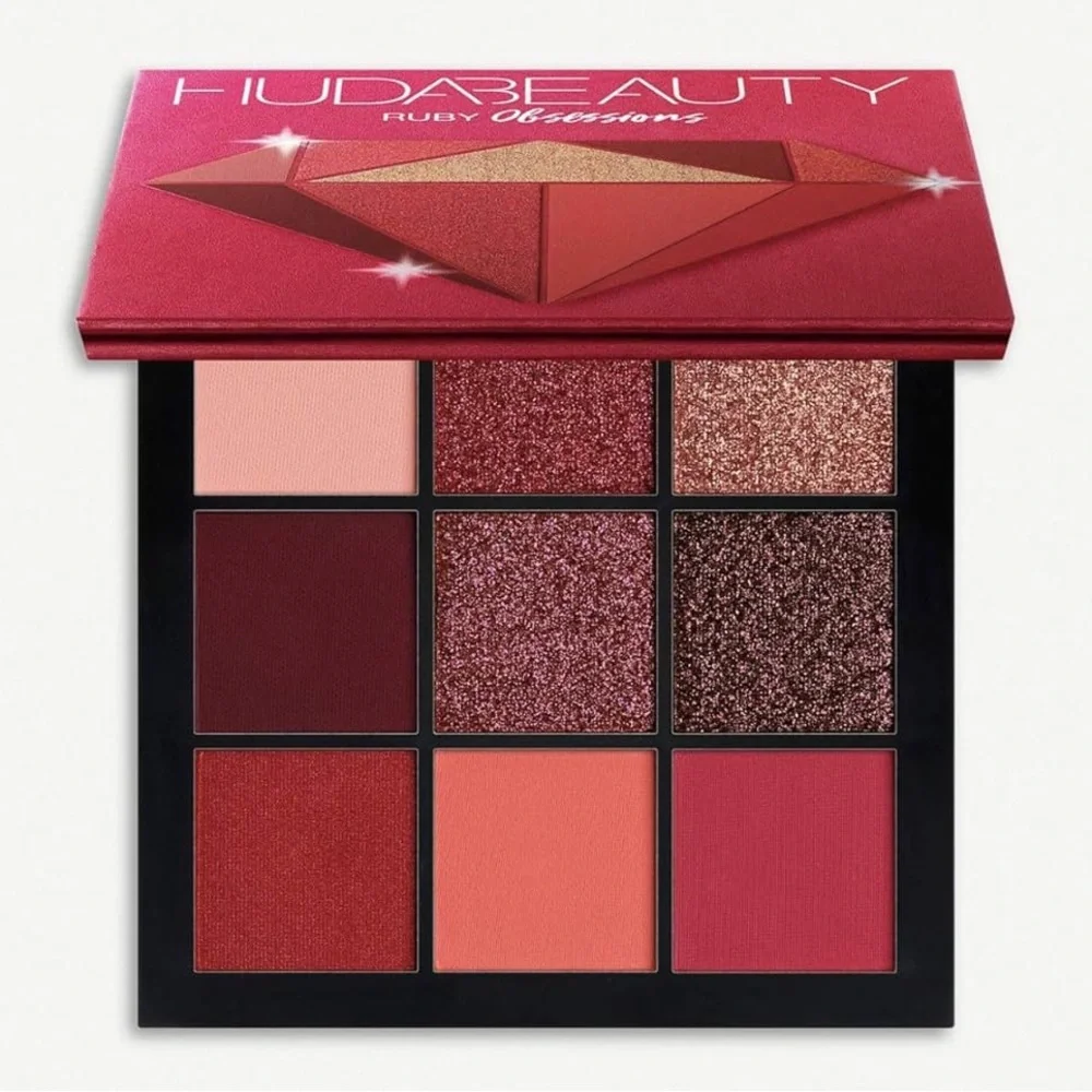 HUDA BEAUTY Ruby Obsessions Palette - Red and Pink Shades